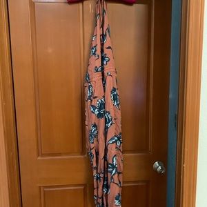 Flower jumpsuit with cutouts